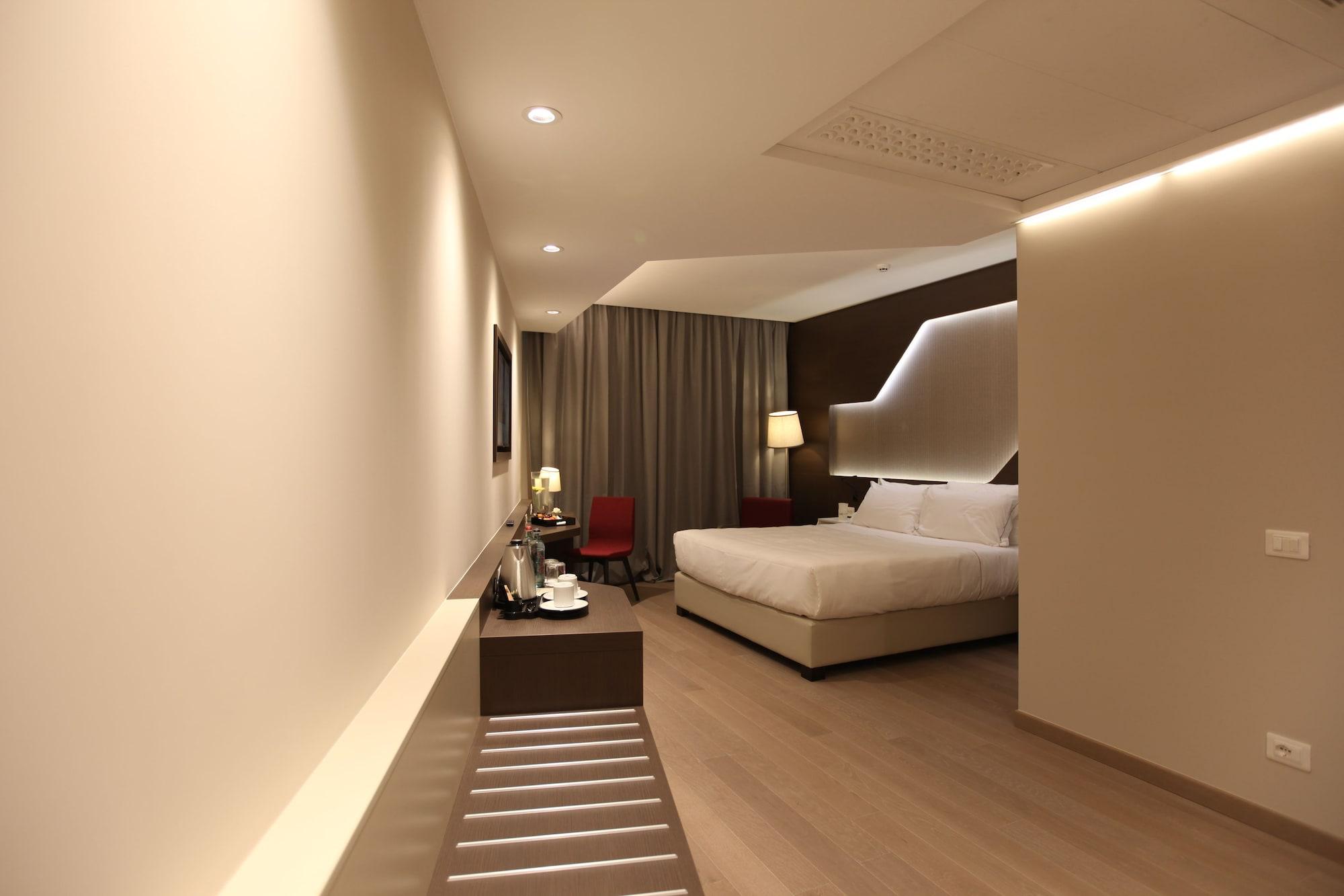 Doubletree By Hilton Yerevan City Centre Exteriör bild